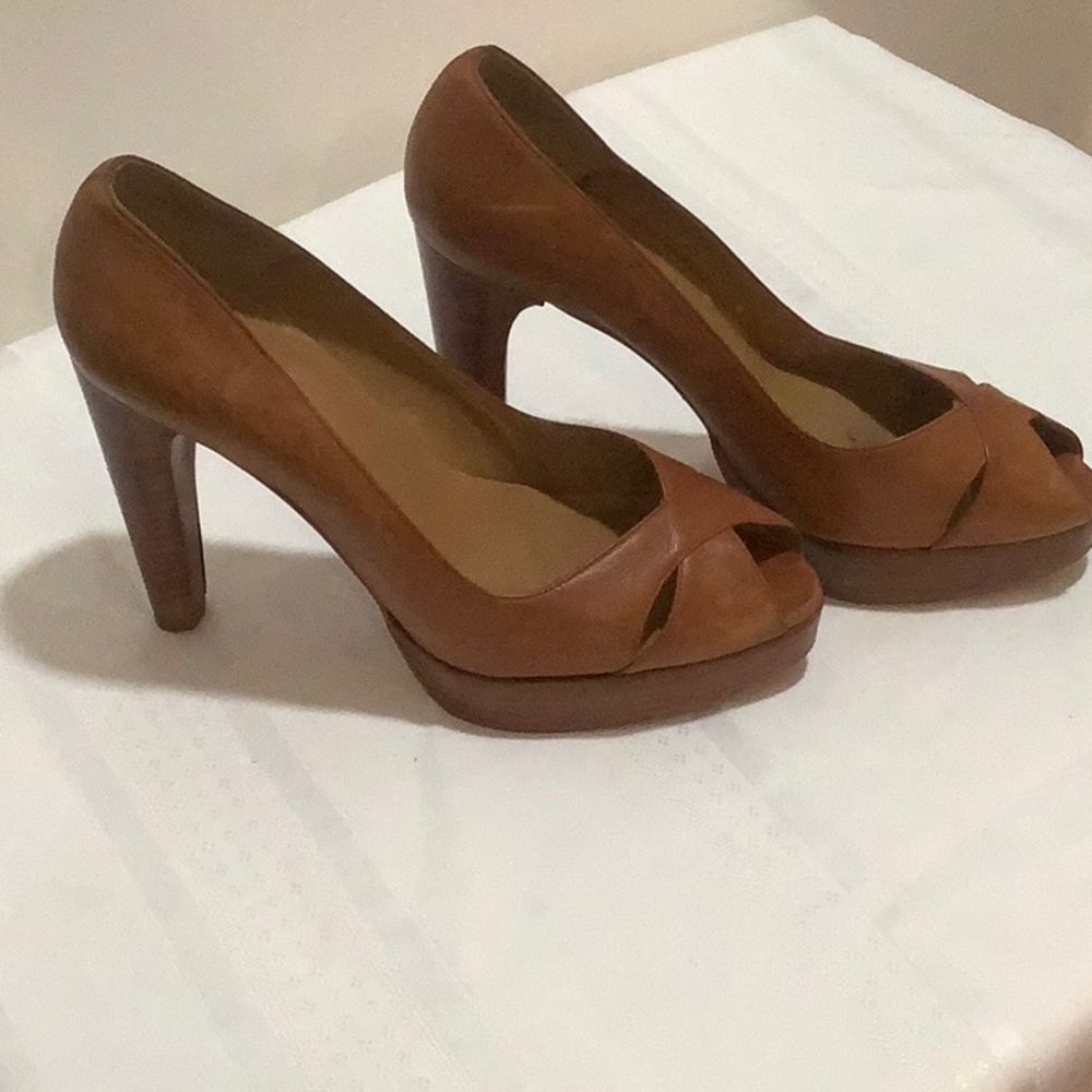 Stuart Weitzman Camel Brown Leather Platform Heel - image 5